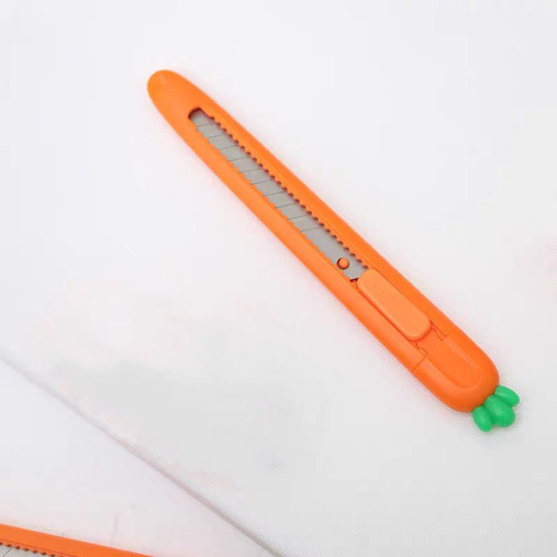 Creative Mini Portable Carrot Paper Cutter